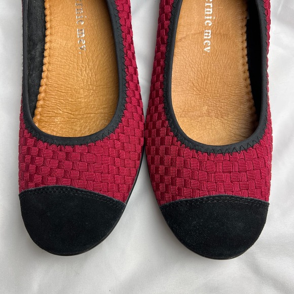 bernie Mev. Slip On Shoes, Size 8 to 8.5 - Picture 8 of 12